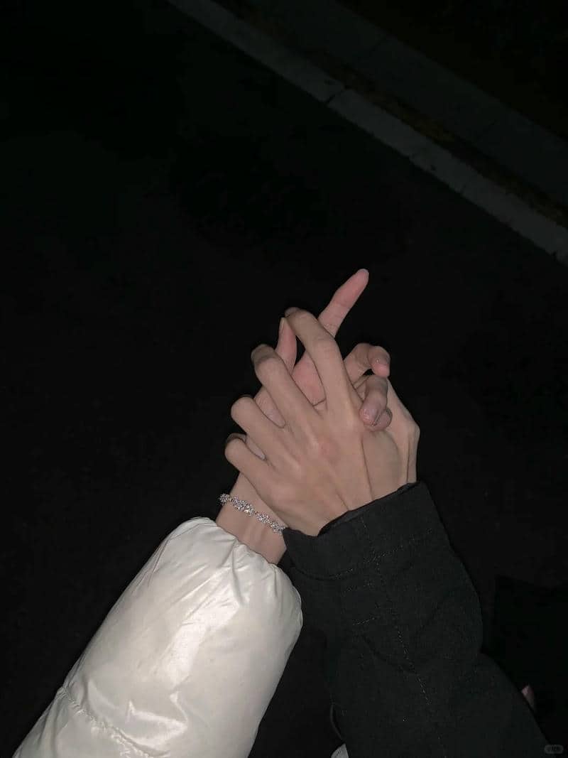 ภาพจับมือ