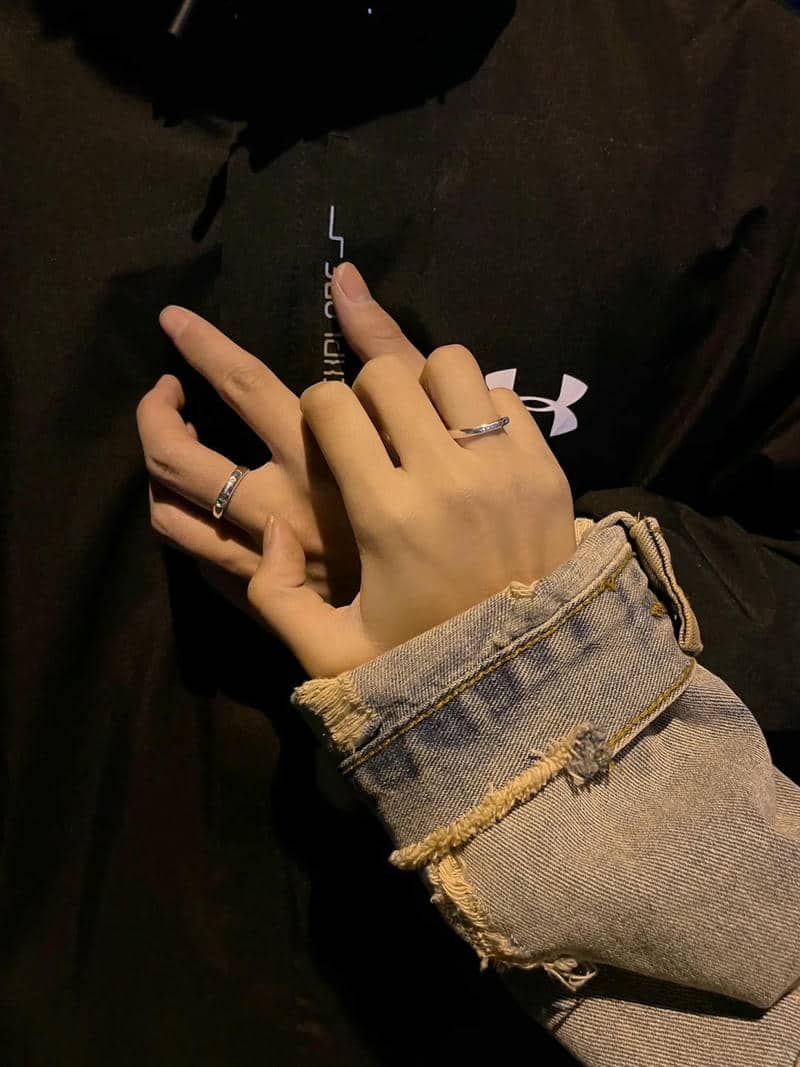 รูป จับมือ ไม่มี ลิขสิทธิ์