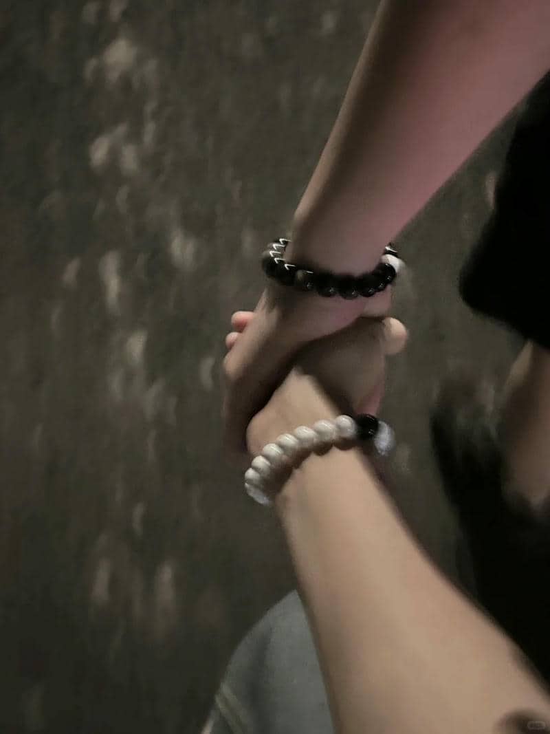 รูปจีบมือ