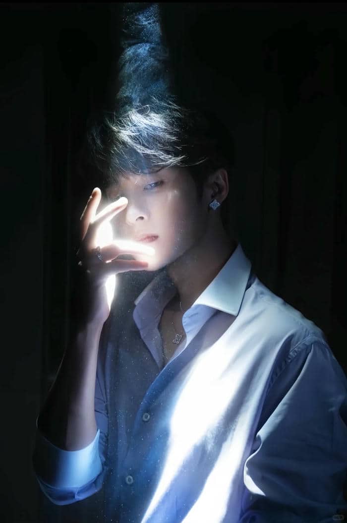 รูปผู้ชายเข้มๆ