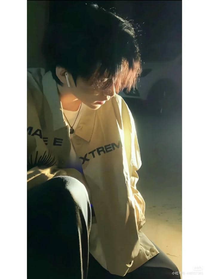รูปผู้ชายเท่ๆหล่อๆ
