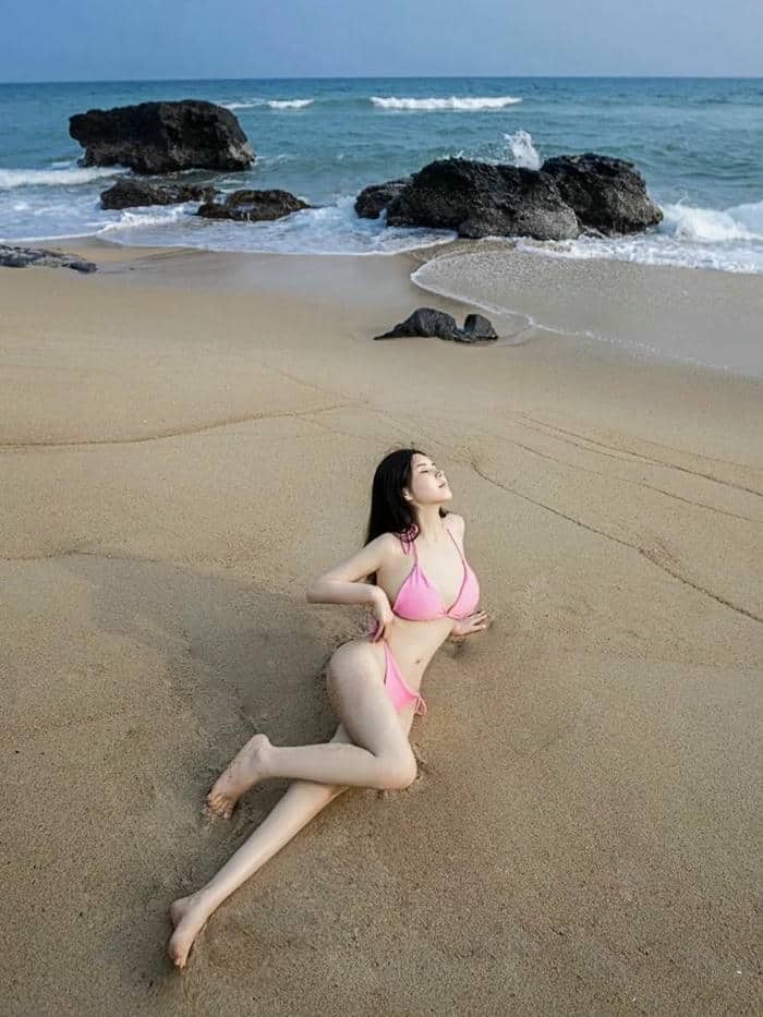 สาวสวยชุดบิกินี่
