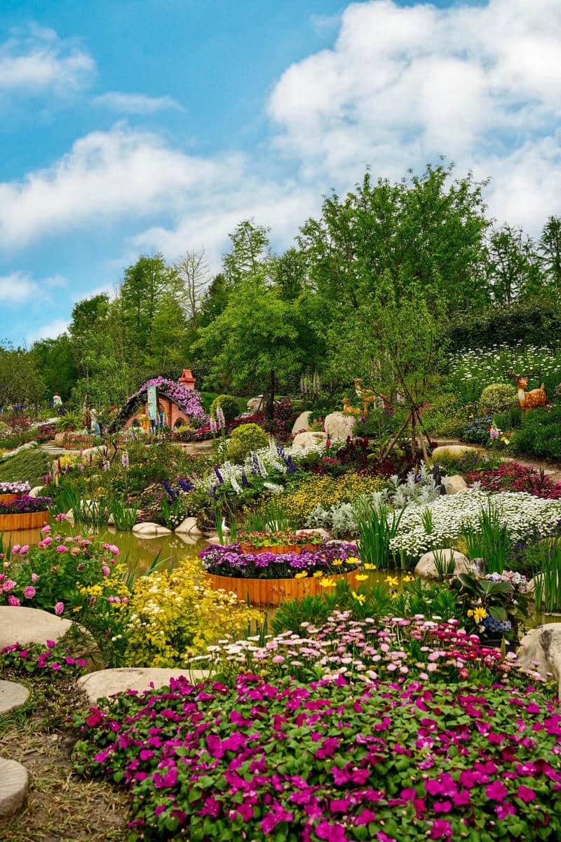 จัดสวนดอกไม้-1