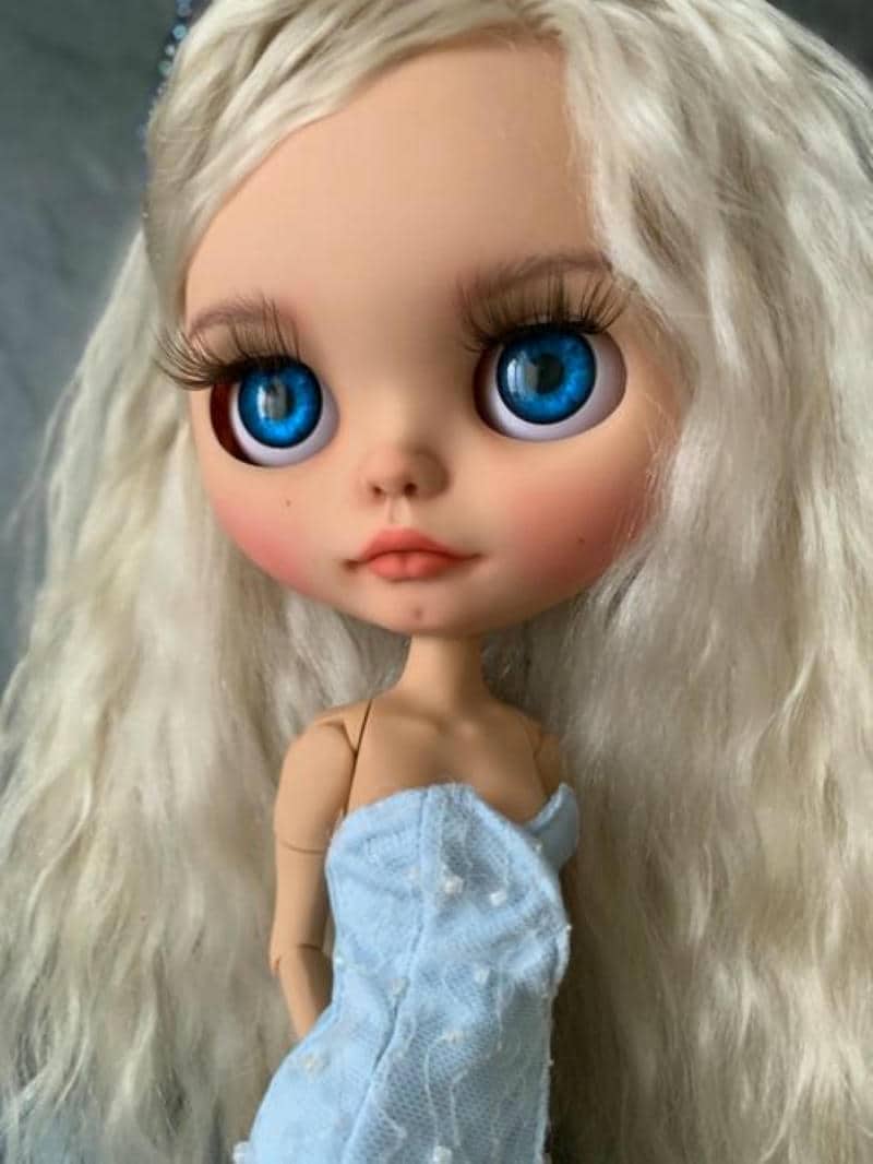 ตุ๊กตาตุ๊กตา