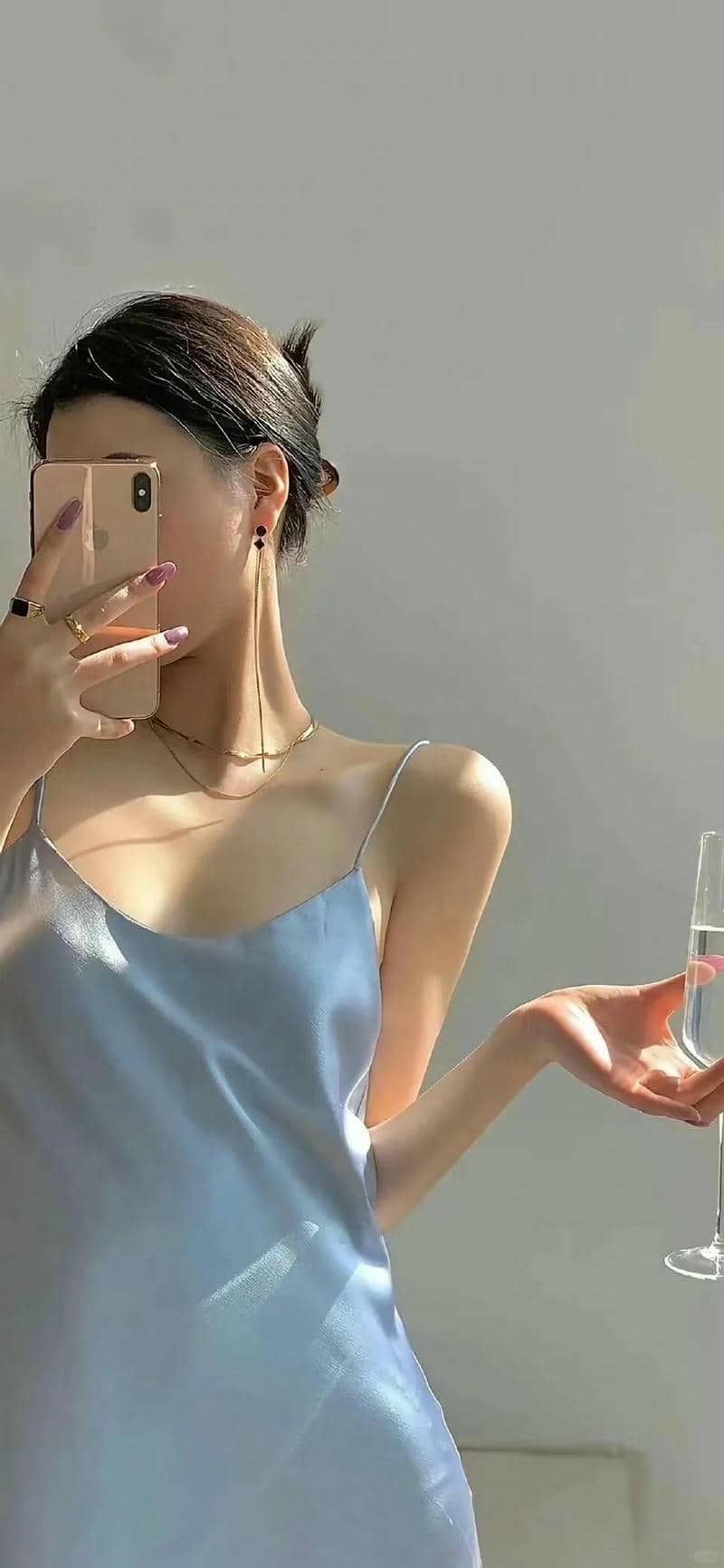 ถ่ายรูปแซ่บๆหน้ากระจก