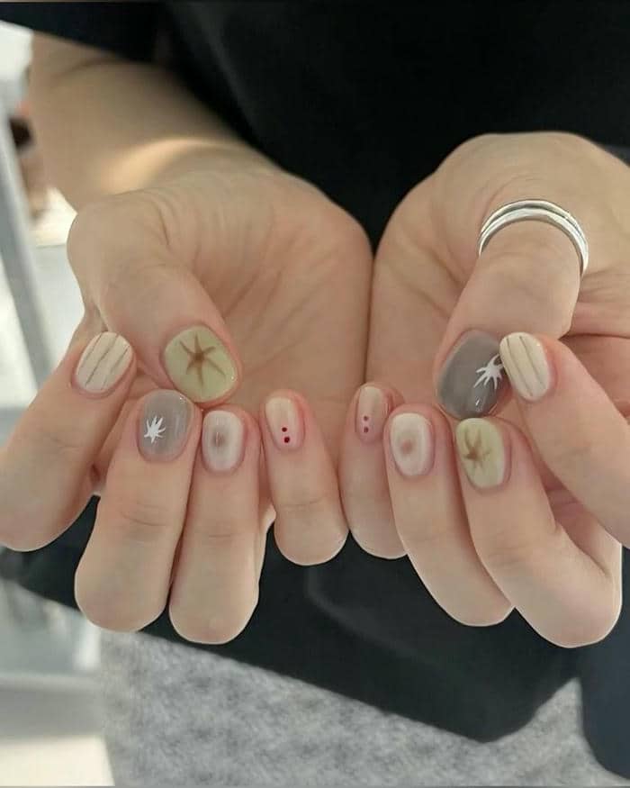 ทำเล็บสีใส