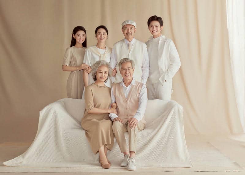 รูปครอบครัว5คน