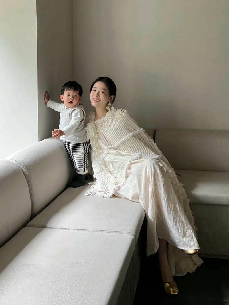 รูปภาพแม่กับลูก