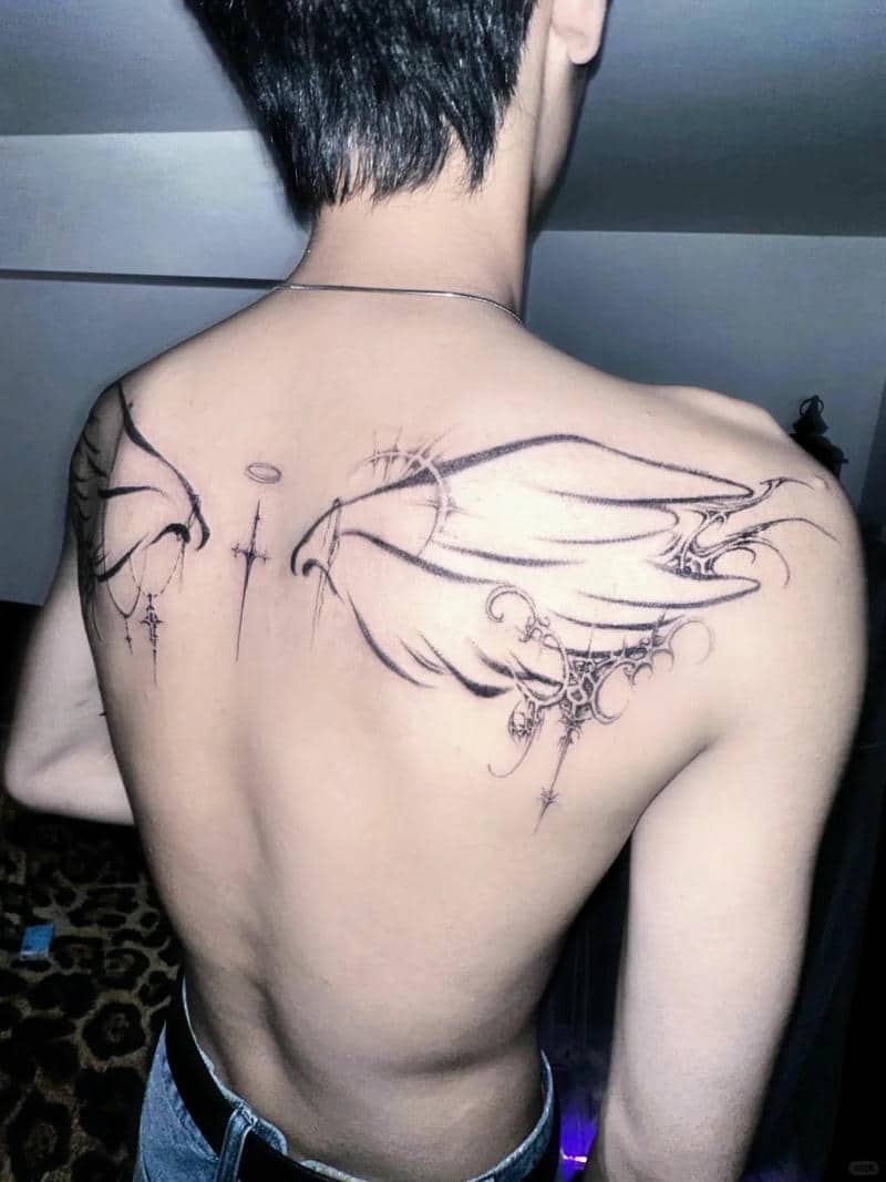 รูปสักปีกนกสวยๆ