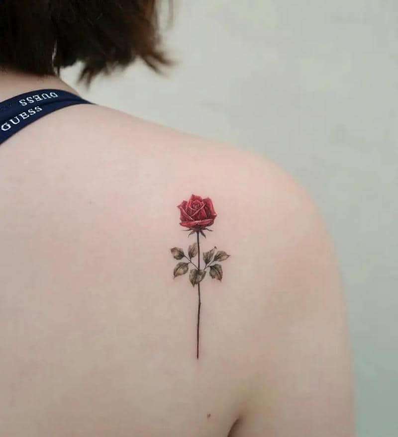 ลายสักดอกไม้ผู้หญิง