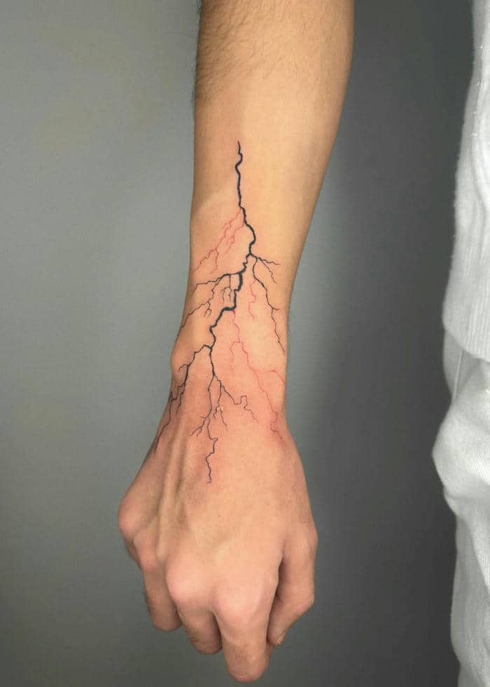 ลายสักสายฟ้าผ่า