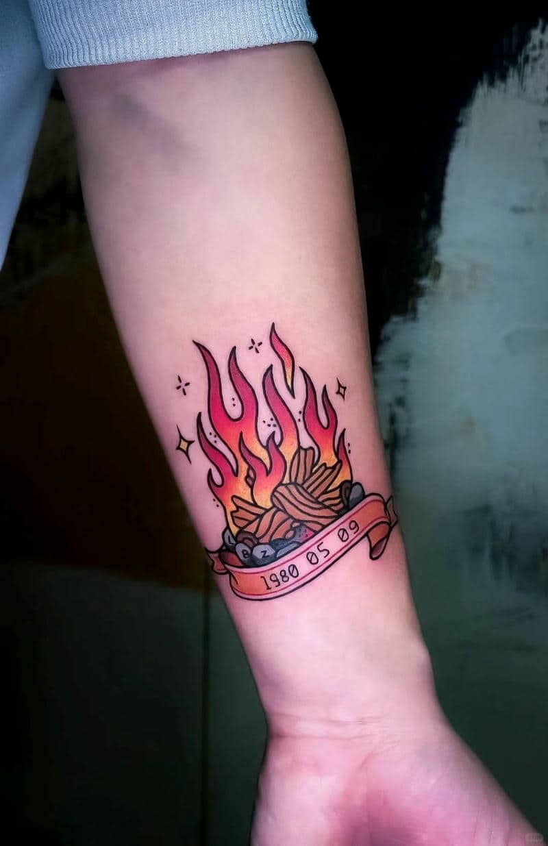 ลายสักหัวใจไฟ