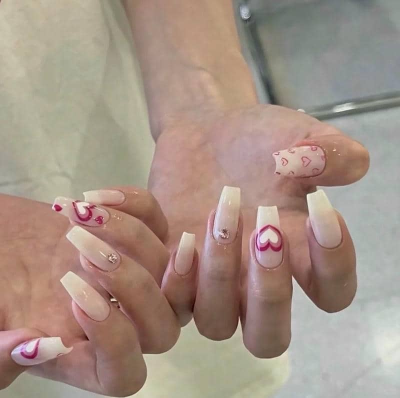 ลายเล็บสีลูกแก้วสวยๆ