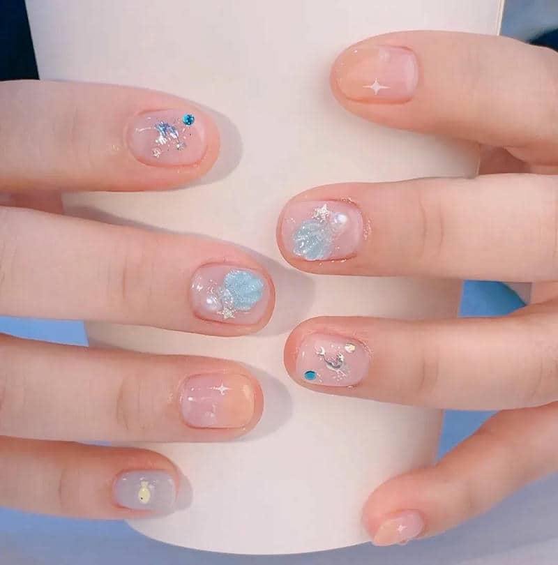 ลายเล็บไปทะเล