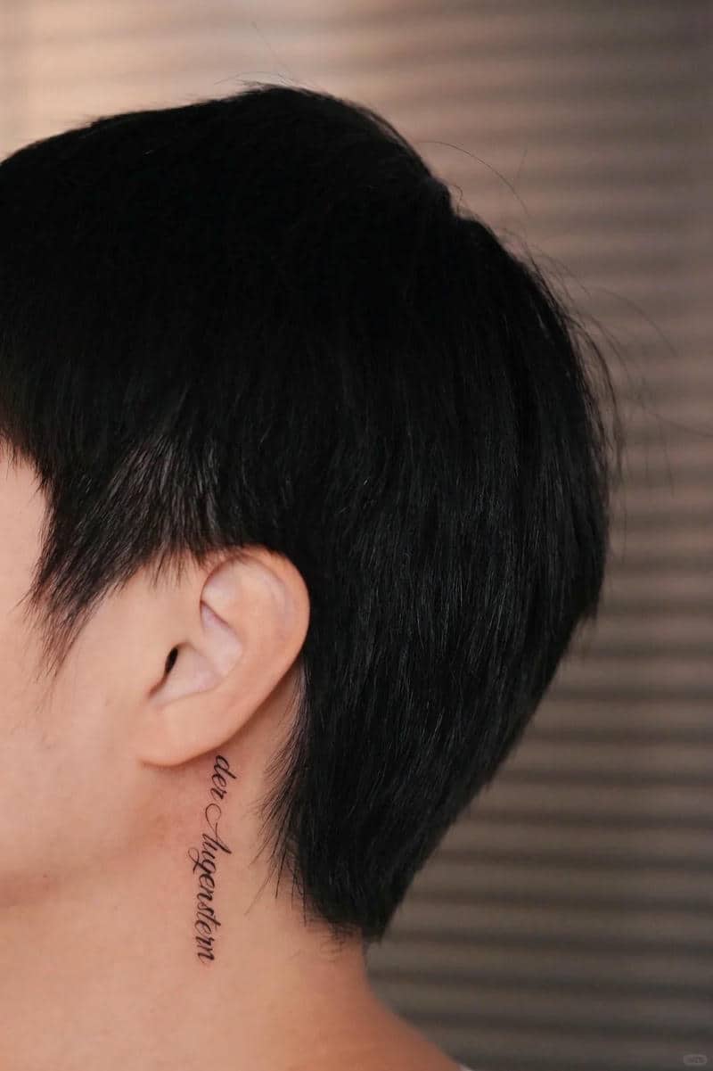 สักหลังใบหู-2