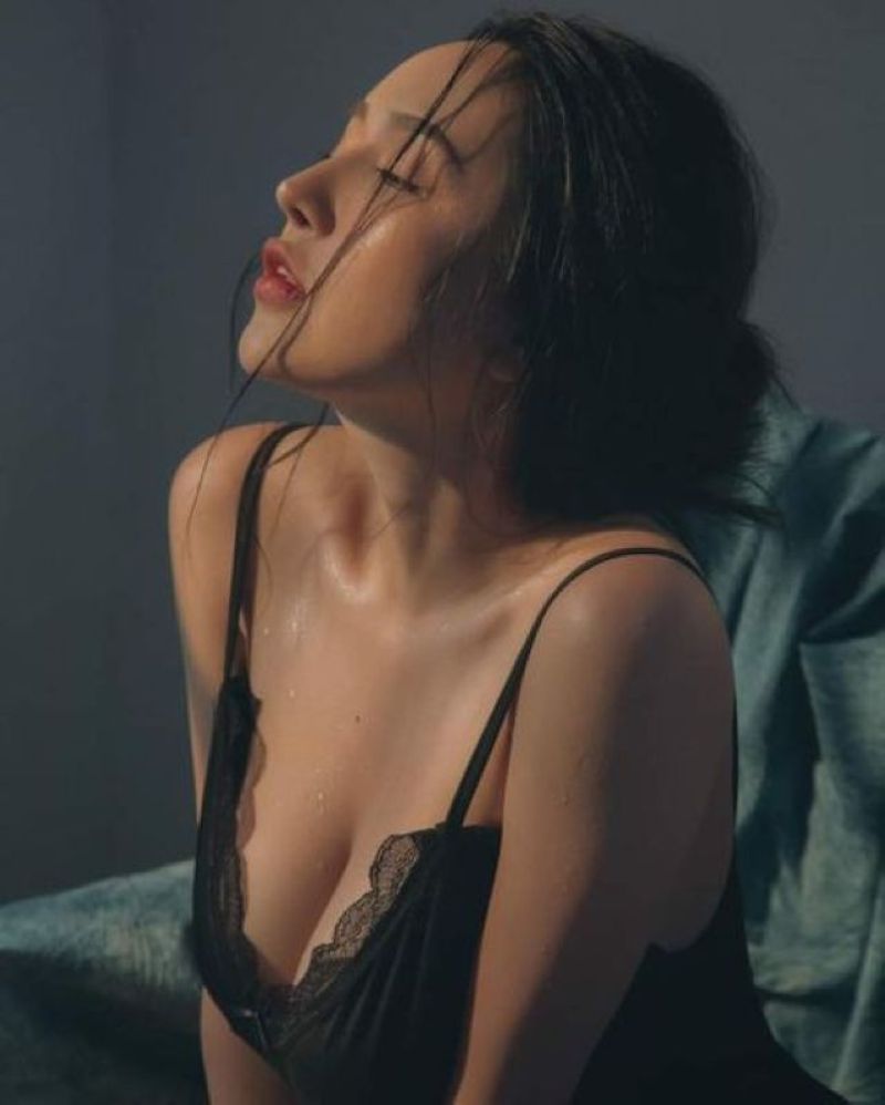สาวนมใหญ่ใส่บิกินี่-10