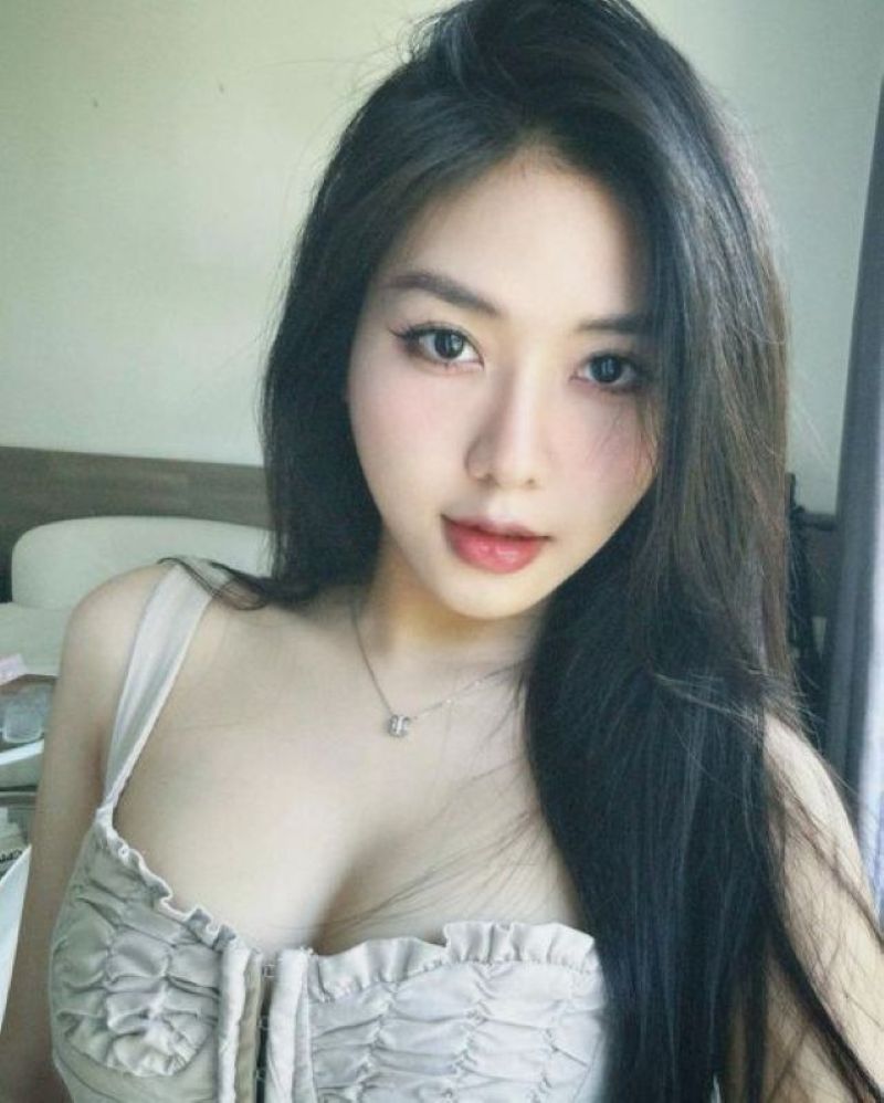 สาวนมใหญ่ใส่บิกินี่-5