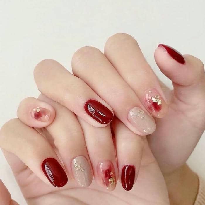 สีเล็บที่เหมาะกับคนผิวสองสี
