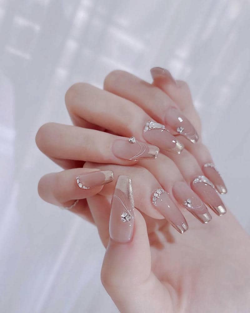 สีเล็บสวยๆดูแพง