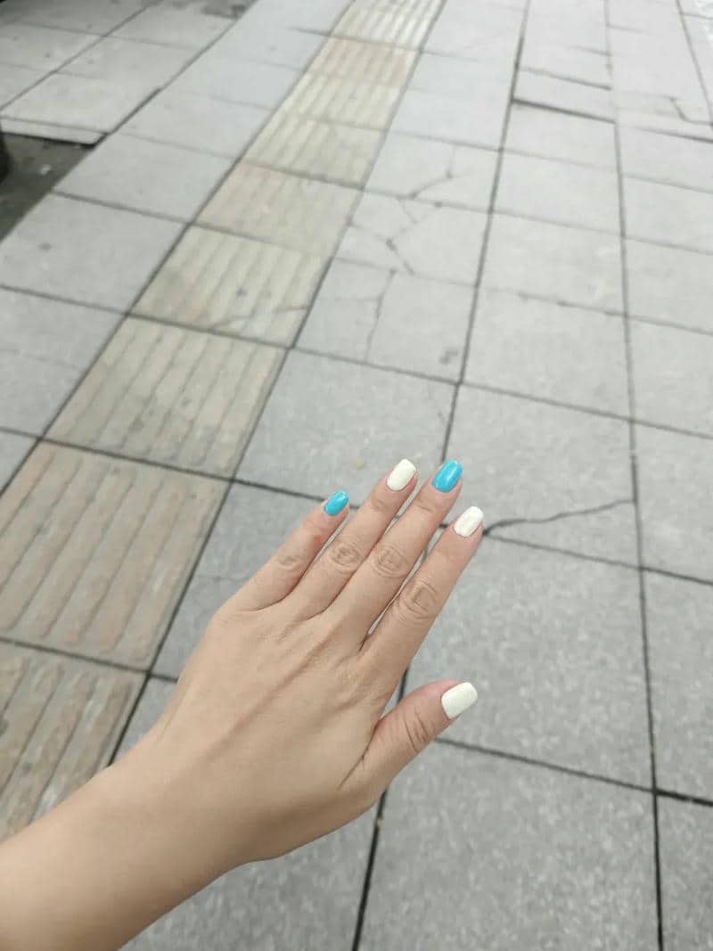 สีเล็บสีเขียวเหนี่ยวทรัพย์-3