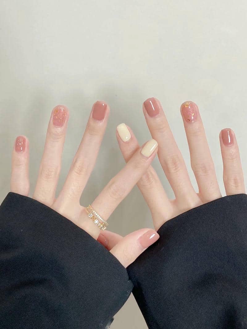 สีเล็บเจลมือสว่าง