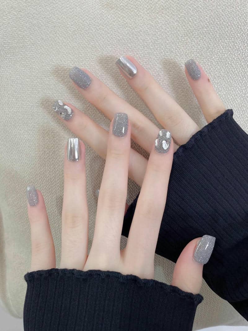 สีเล็บเท้าสีพื้น