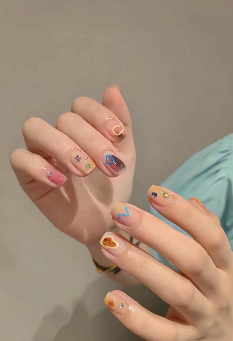 สีเล็บแบบธรรมชาติ