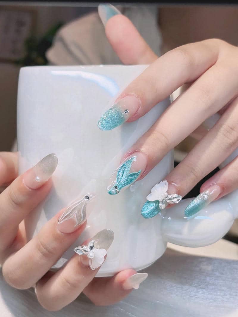 สีเล็บไปทะเล-1