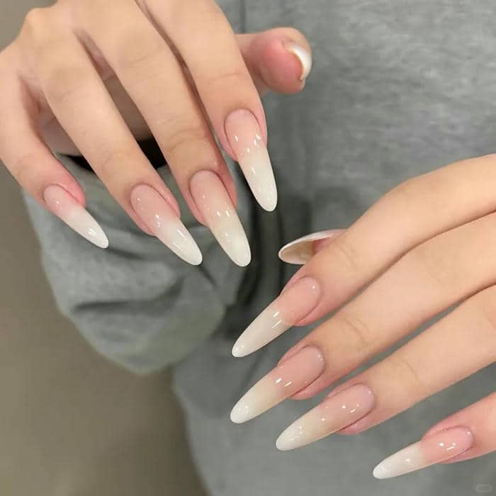 เล็บ เจ ล มือ ขาว