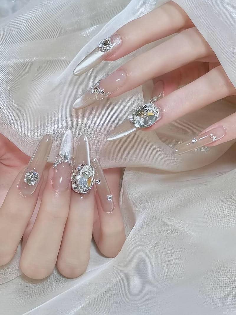 เล็บมือสวยๆ