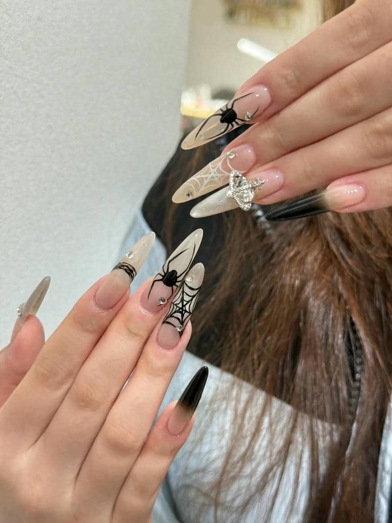 เล็บลายฮาโลวีน