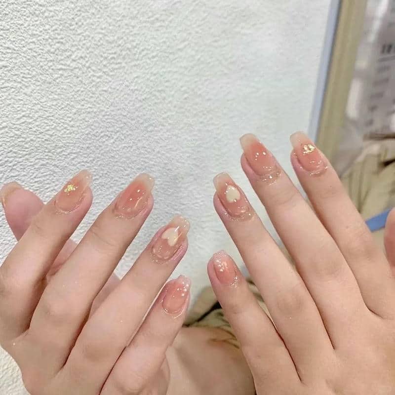 เล็บสีลูกแก้วสวยๆ