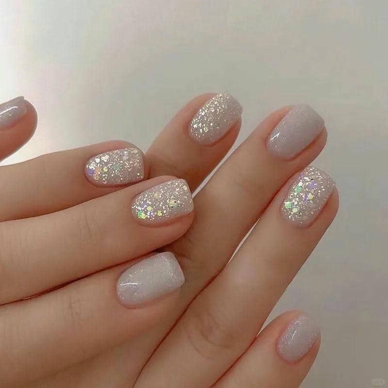 เล็บเจลกากเพชรสวยๆ