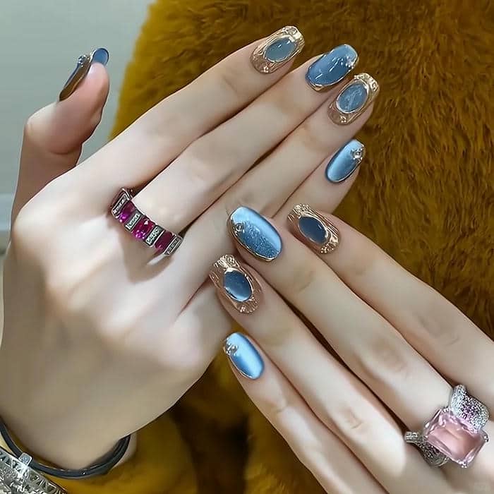 เล็บเจลน้ำเงิน