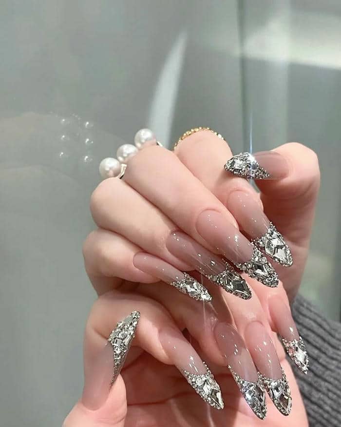เล็บเจลสวยๆสีแดง