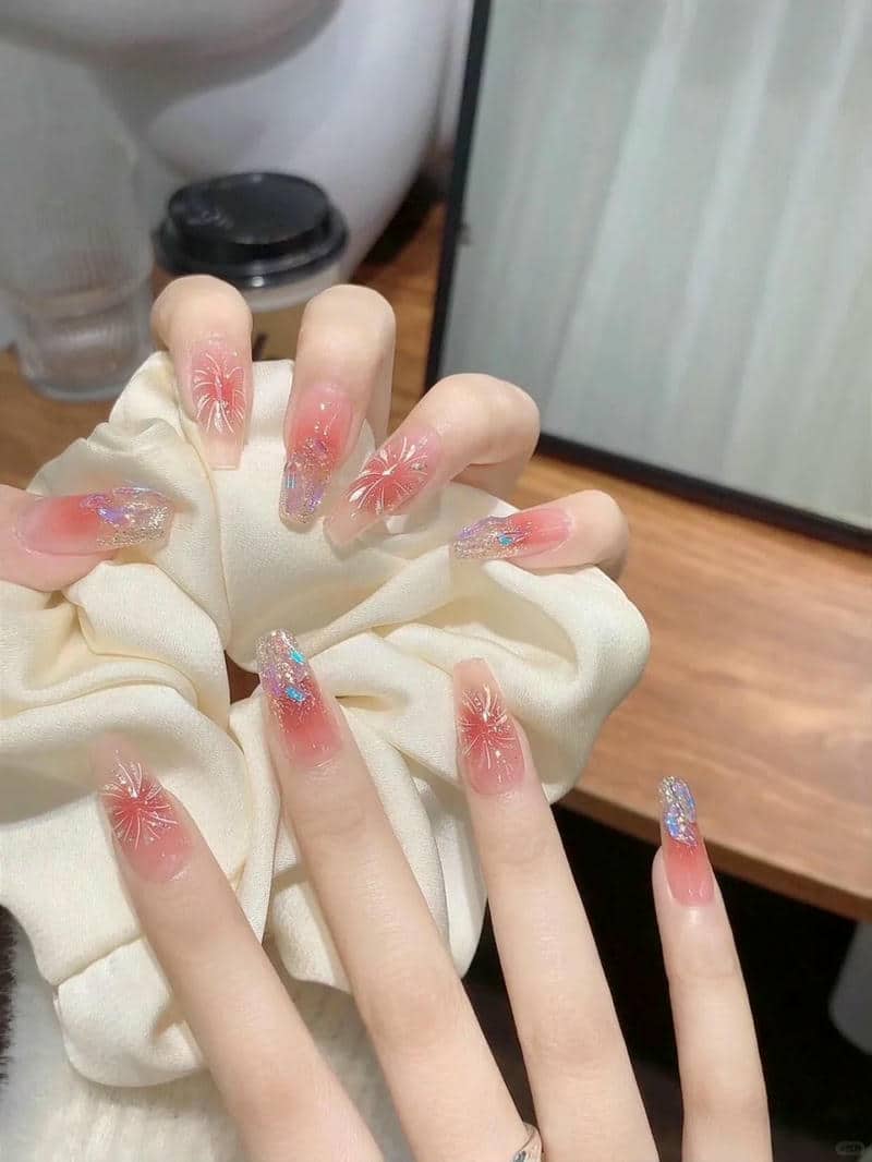 เล็บเจลสีกลิตเตอร์