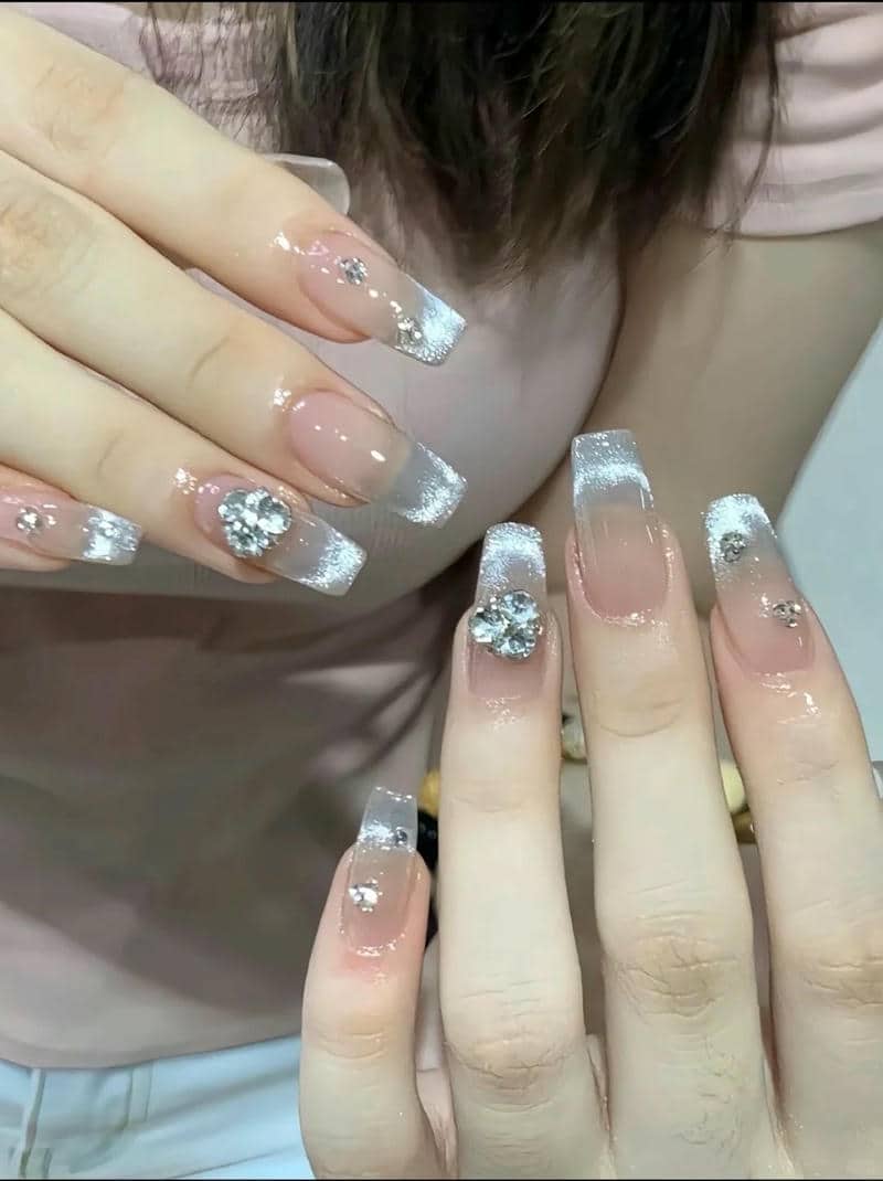 เล็บเจลสีกากเพชร