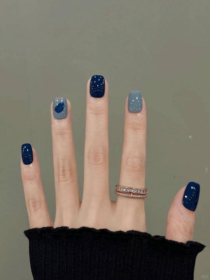 เล็บเจลสีน้ำเงิน
