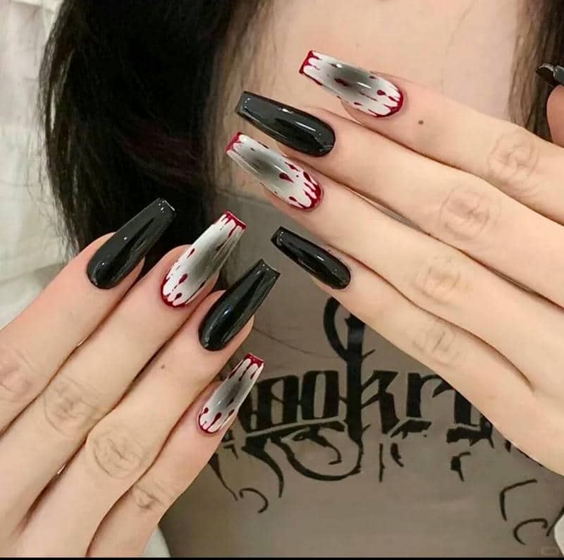 แบบเล็บฮาโลวีน