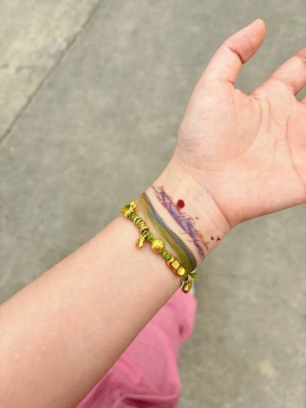 รอยสักข้อมือมินิมอล-1