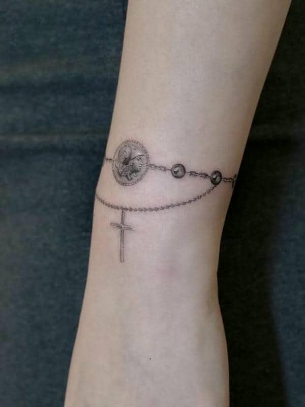 ลายสักข้อมือ+ความหมายดีๆ