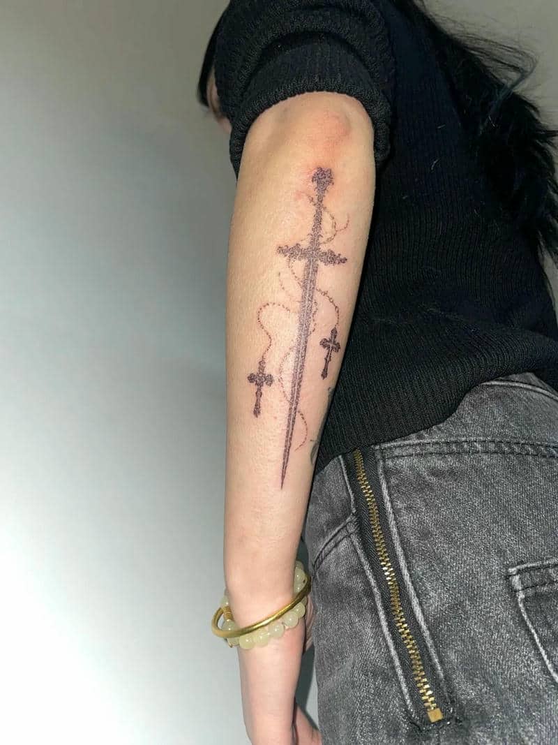 ลายสักดาบ