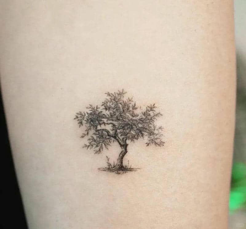 ลายสักรูปต้นไม้-1