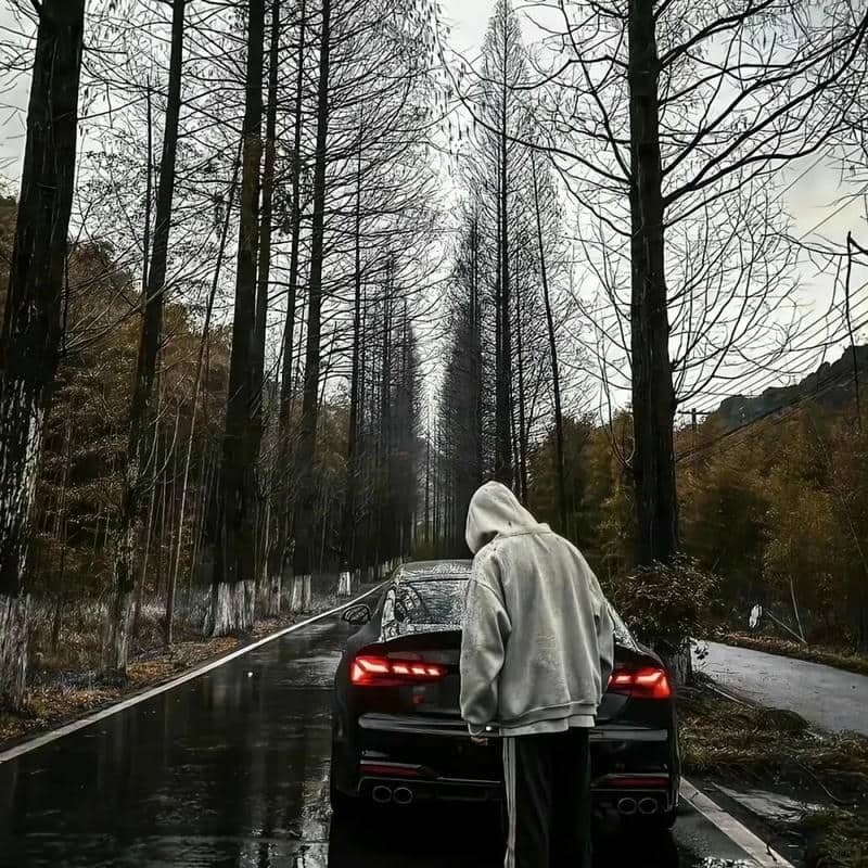 อวาตาร์ชายถ่ายจากด้านหลัง (2)