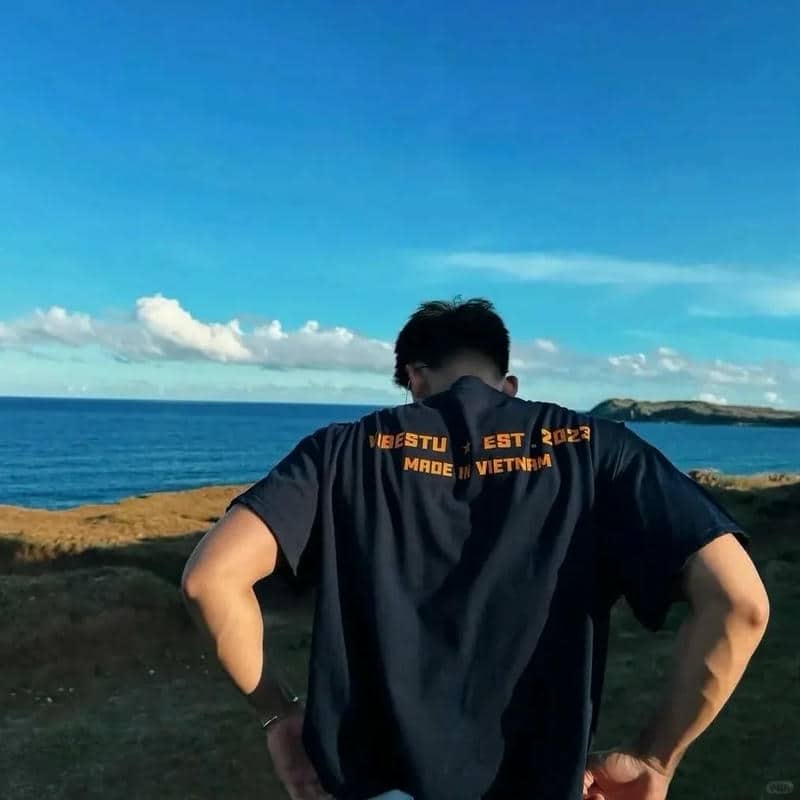 อวาตาร์ชายถ่ายจากด้านหลัง (33)