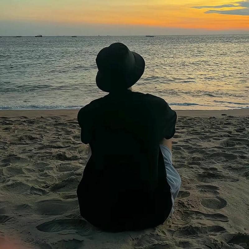 อวาตาร์ชายถ่ายจากด้านหลัง (6)