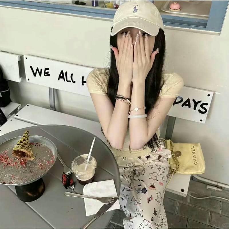 อวาตาร์หญิงที่มีใบหน้าปิดบัง (10)